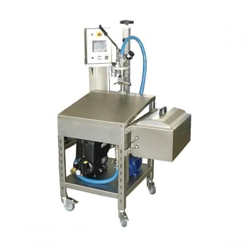 Semi-automatic filling TOP BB20 for hot filling without compressor